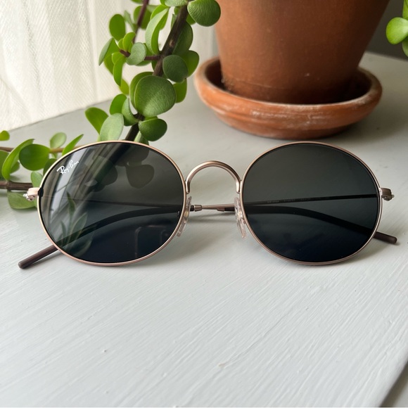 Ray-Ban Oval Polished Rose Gold Metal, Gray Lenses RB3594; brand new out of box - Picture 1 of 8